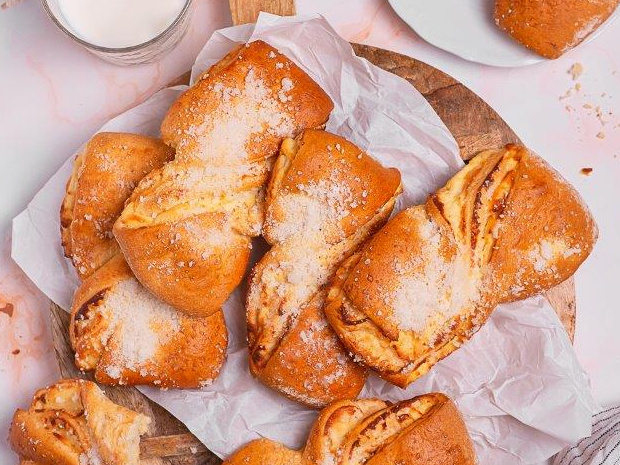 BEZGLUTENOWA Drożdżówka z Serem 100 g - Piekarnie Cukiernie Putka