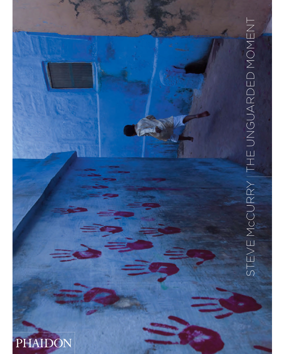 Steve McCurry. The Unguarded Moment