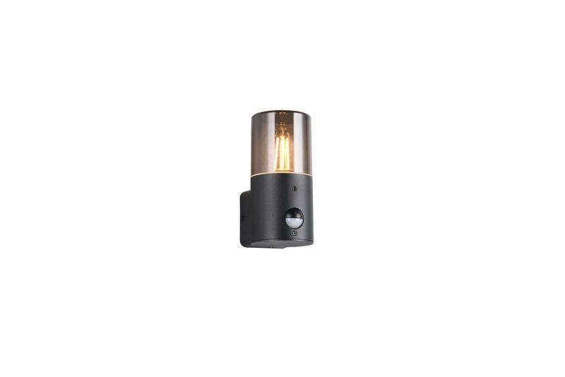 Kinkiet zewnętrzny z czujnikiem Trio Hoosic czarny 1 x E27 x 28W IP44 wym: 17,5 x 8,5 x 10 cm - 1 szt.