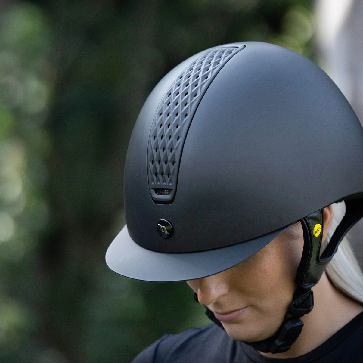 Back on Track Back on Track Silves Smooth Top kask z systemem ochrony mózgu MIPS 24h