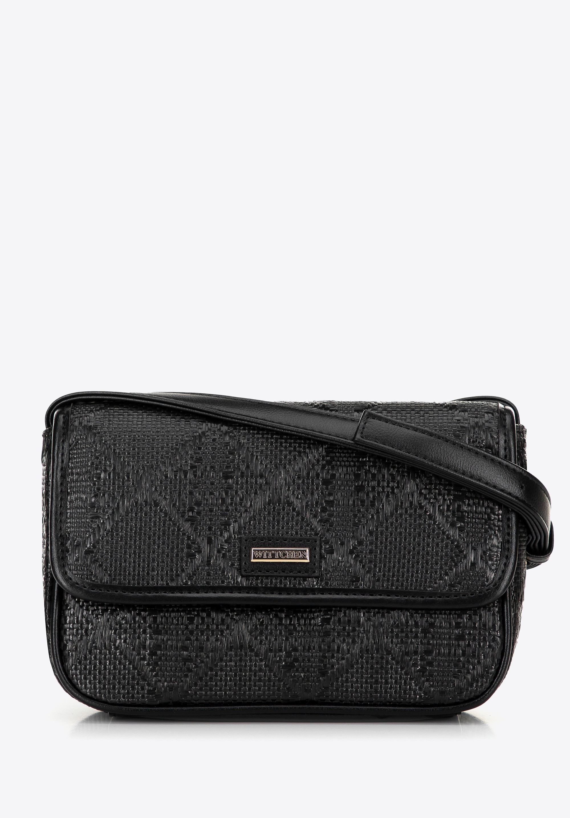Pleciona crossbody z klapą mała czarna
