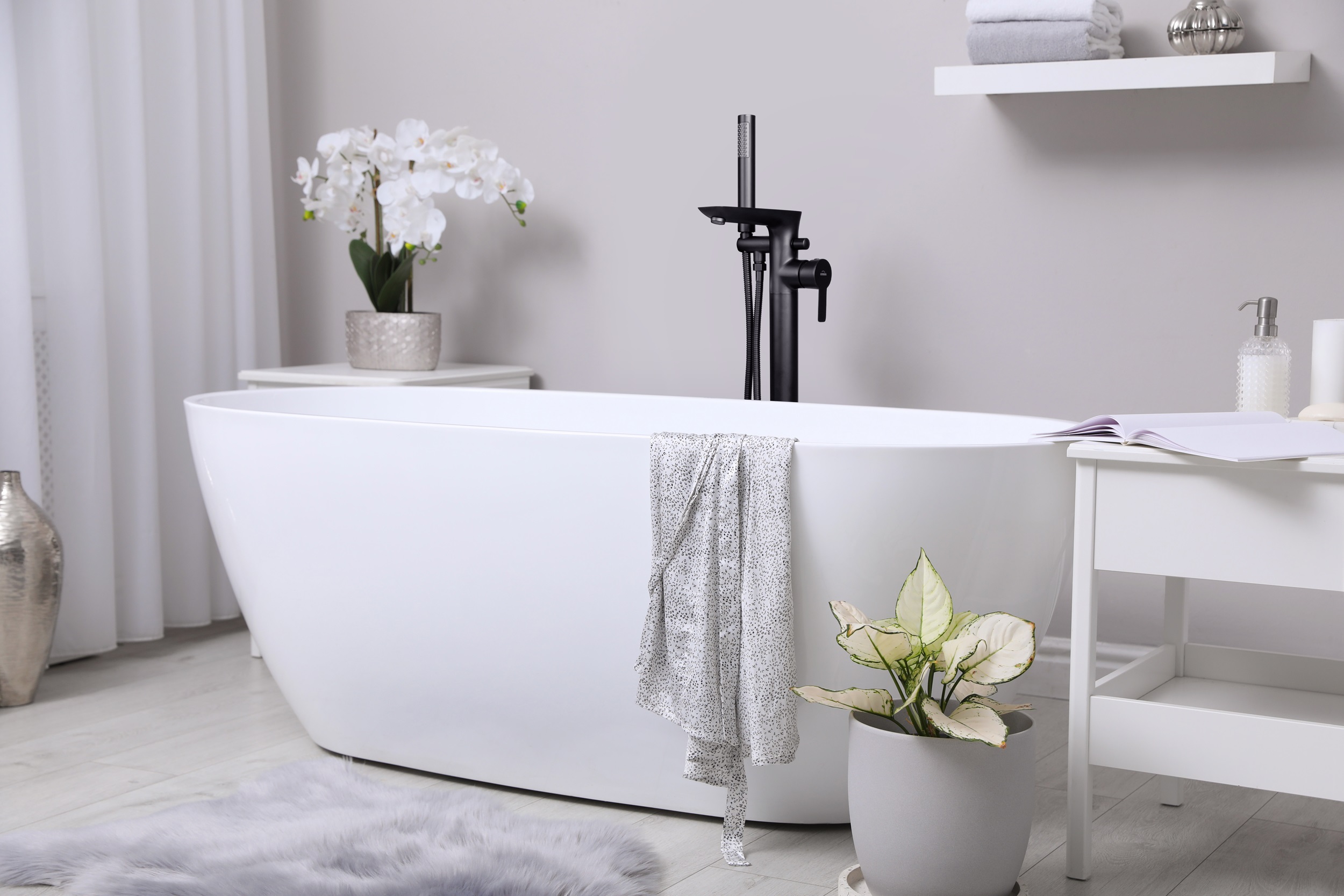 Invena Glamour bateria wannowo-prysznicowa wolnostojąca czarny mat BW-02-W04