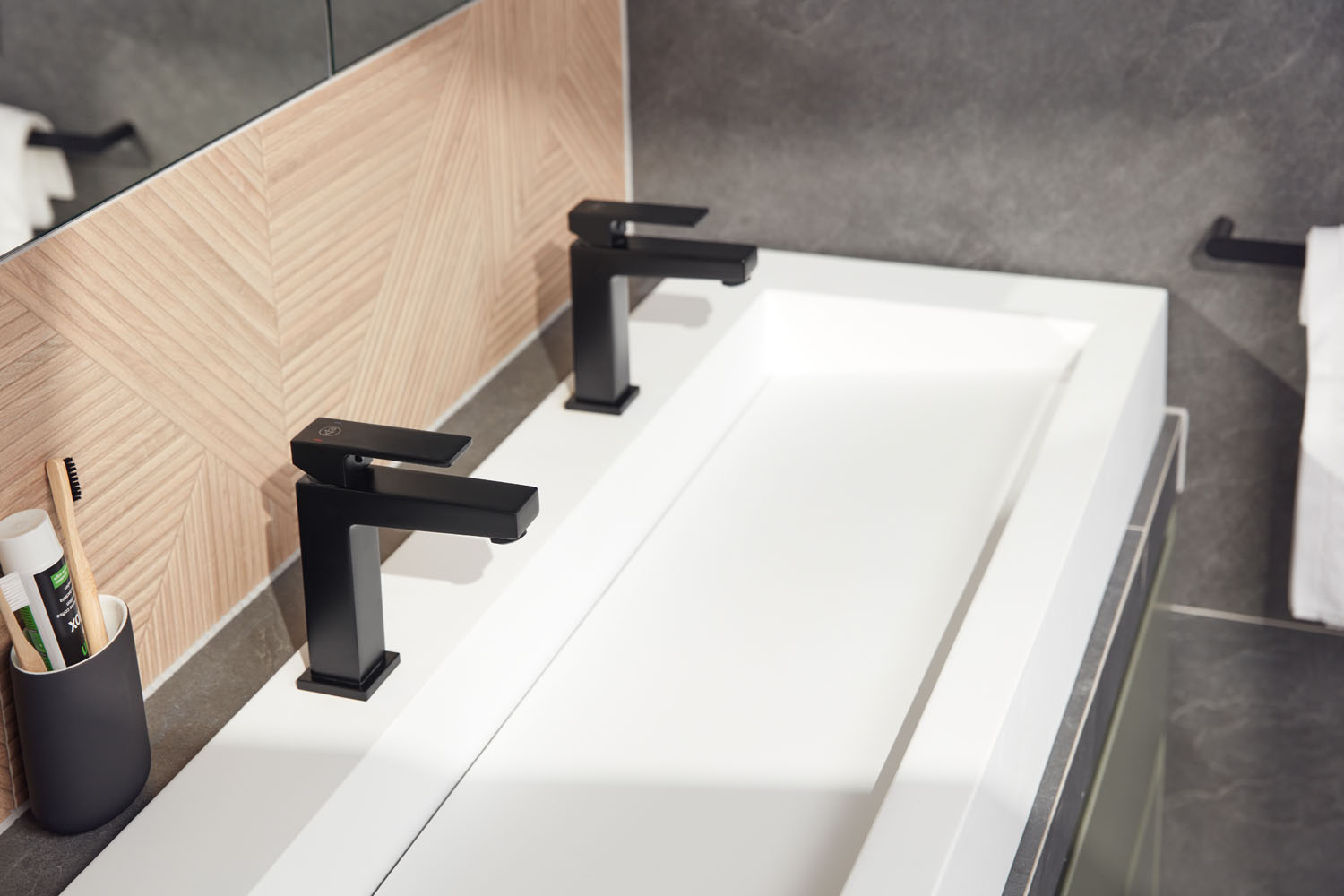 KFA Armatura Logon Black bateria umywalkowa stojąca czarny mat 5132-815-81 - Wysyłka w 24h