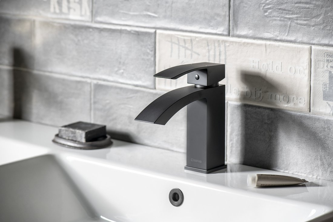 Sapho Ginko bateria umywalkowa stojąca czarny mat 1101-06B