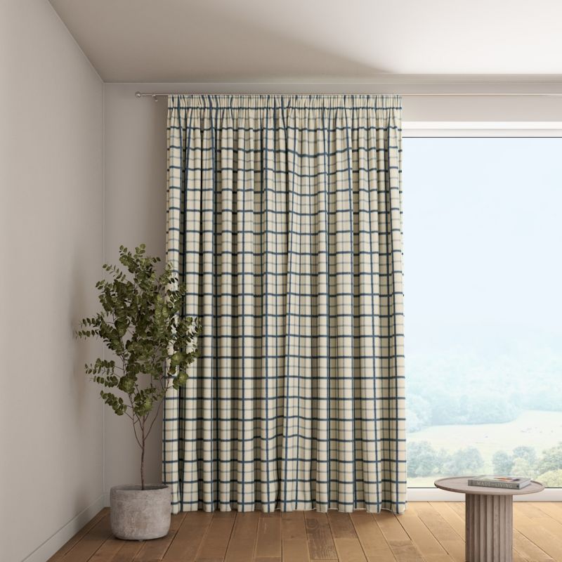 Zasłona na taśmie marszczącej 1 szt. 130 x 245 cm Dekoria niebieska kratka tle ecru 1 szt.