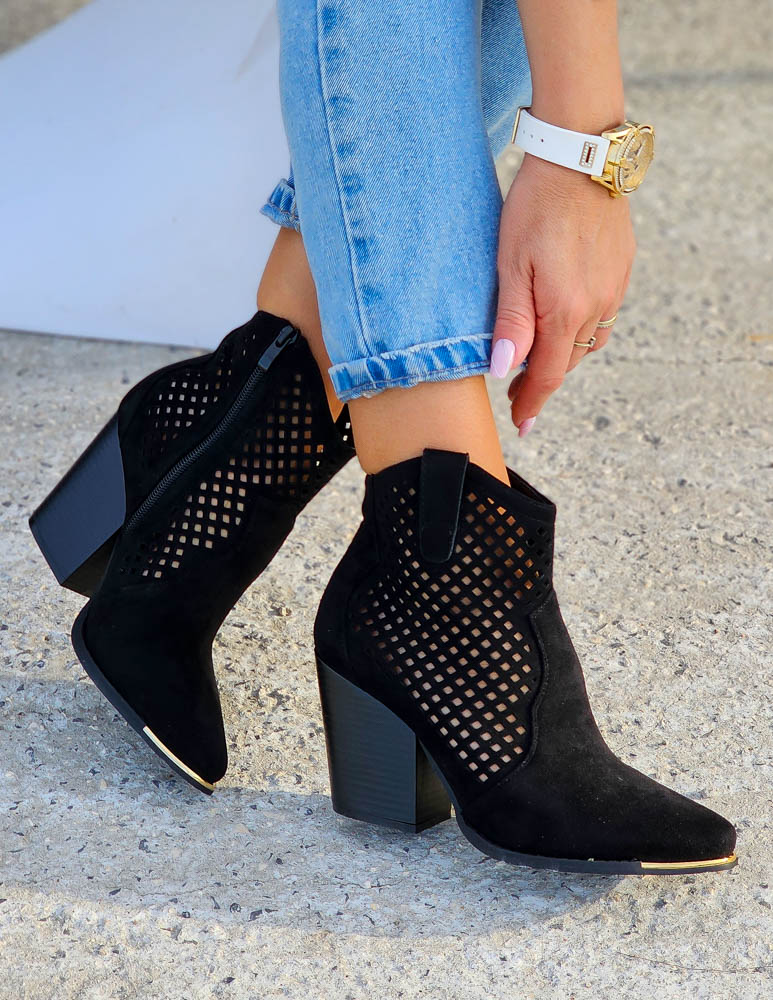 Czarne Ażurowe Botki Kowbojki Na Słupku Penelop