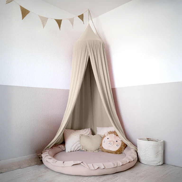 Muślinowy baldachim ze złotymi drobinkami beżowy ama