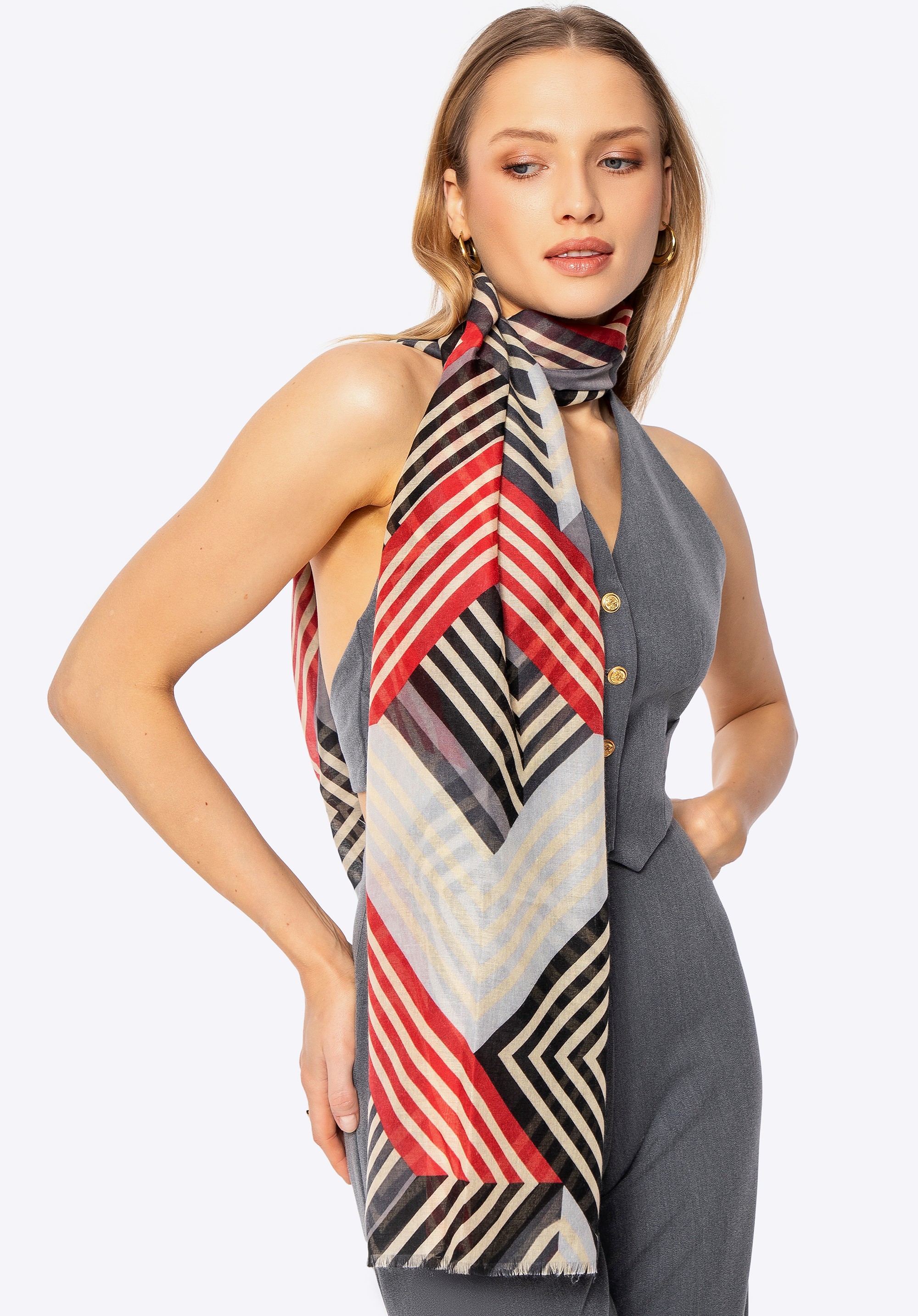 Damski szal w geometryczny motyw czarno - czerwony