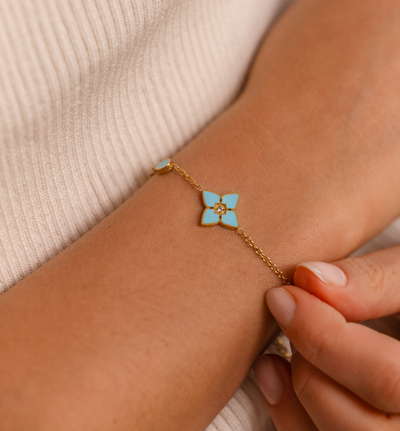 Bransoletka z turkusową koniczynką złota Segreto di Fortuna - By Dziubeka