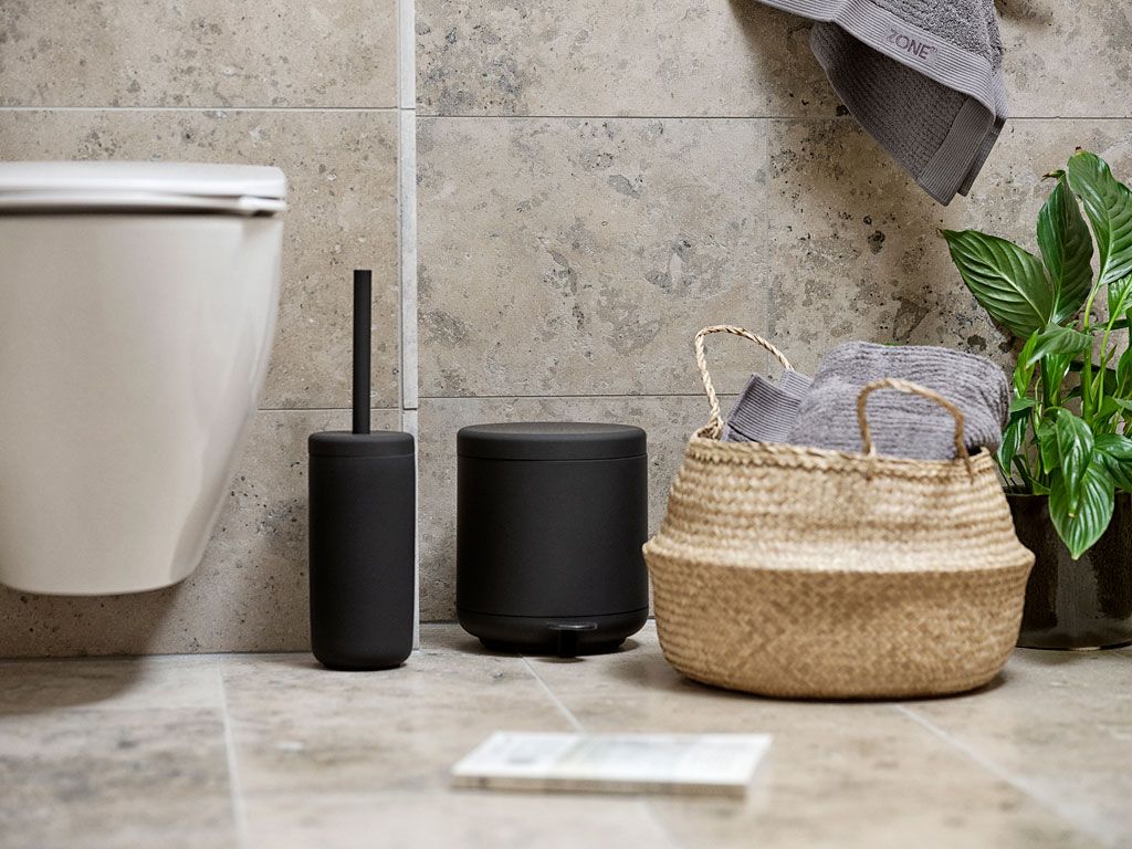 Zone Denmark Ume szczotka toaletowa stojąca czarna 330401