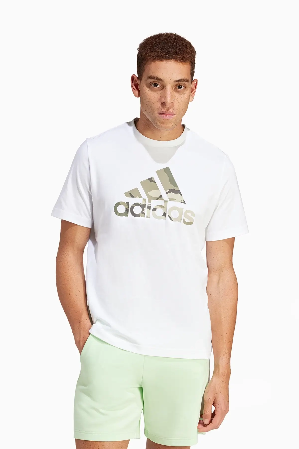 Koszulka adidas Camo Badge of Sport - Biały