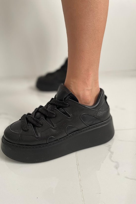 Sneakersy 24 Czarny outlet