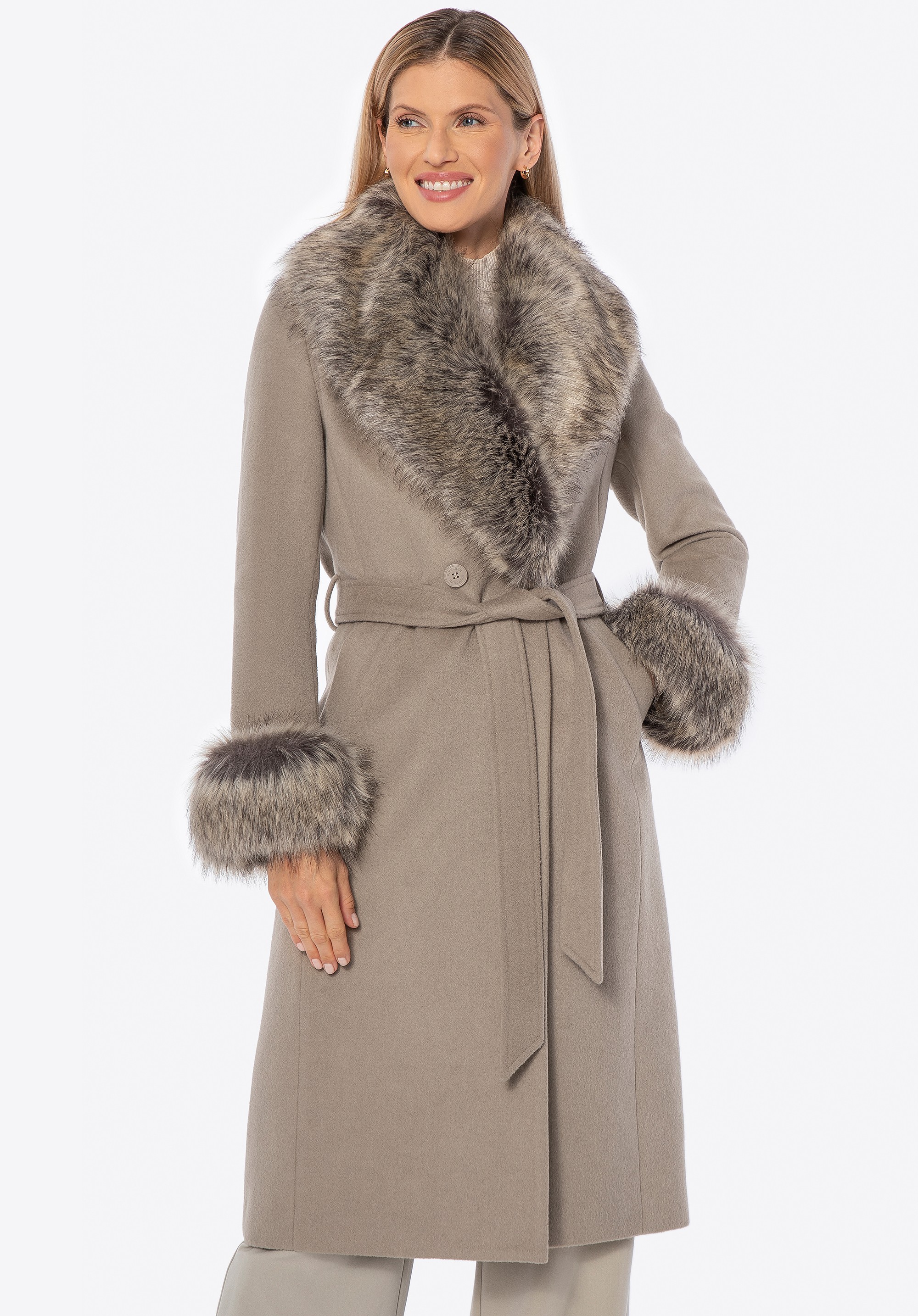 Płaszcz damski z wełną i futrzanymi elementami ciemny beż