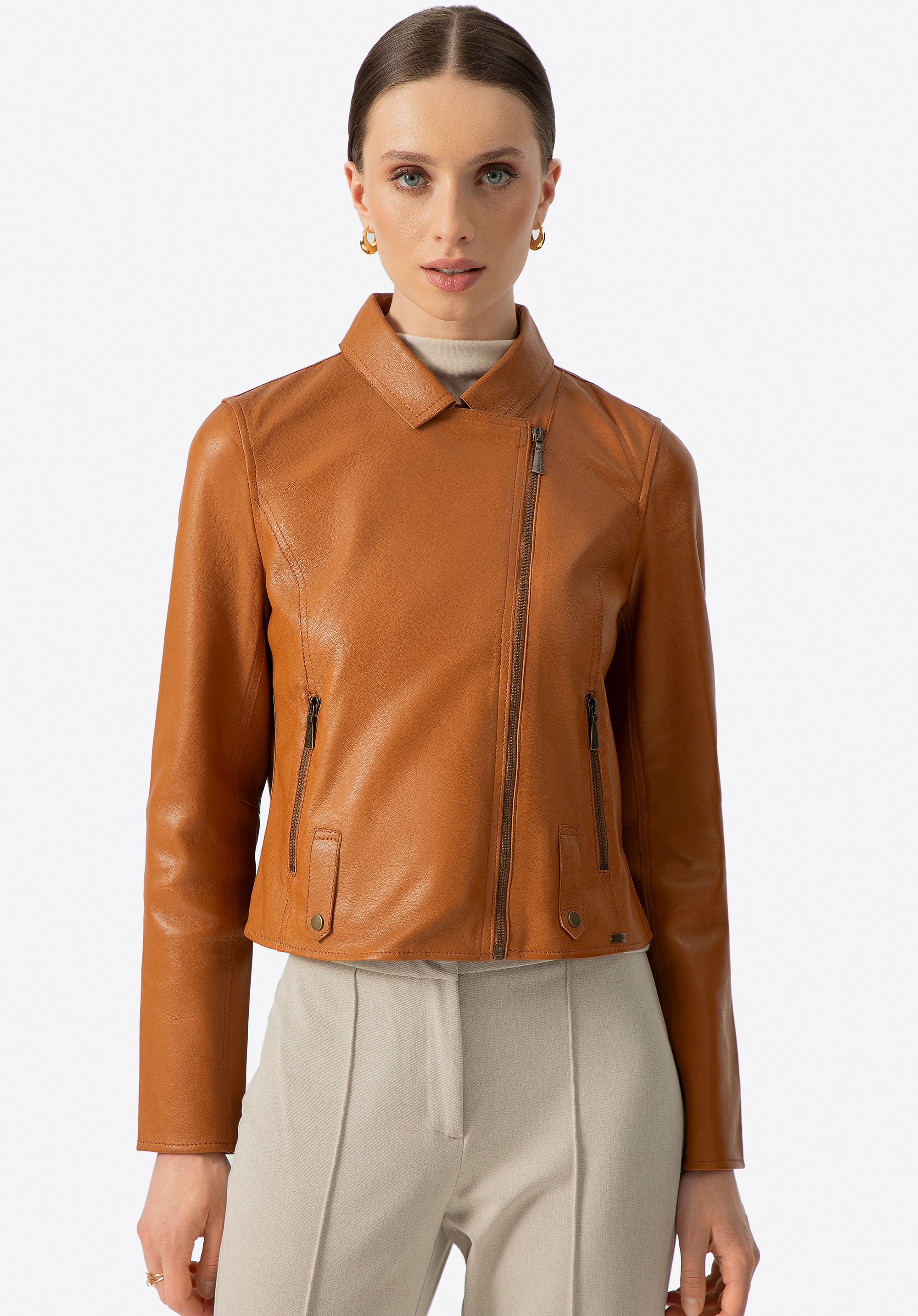 Kurtka damska ze skóry owczej karmelowa