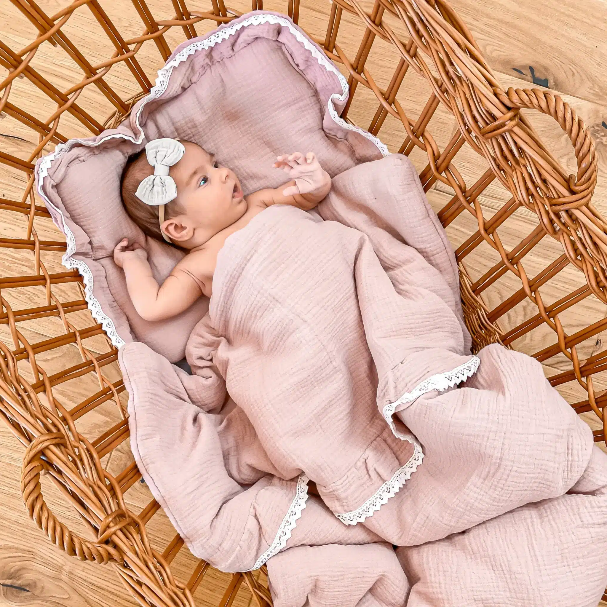 Komplet pościeli muślinowej z koronką i wypełnieniem brudny róż - 100x135 + poduszka 40x60