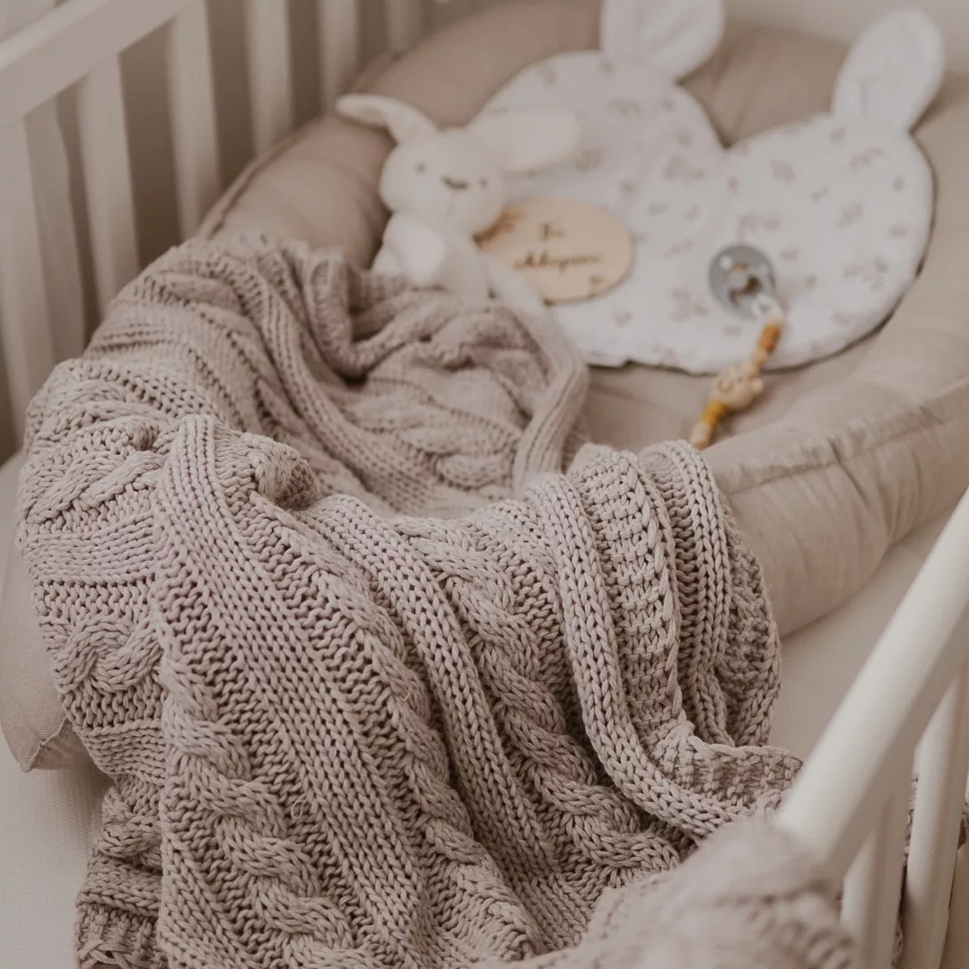 Kocyk dziany warkocz 80 x 105 cm beż melanż