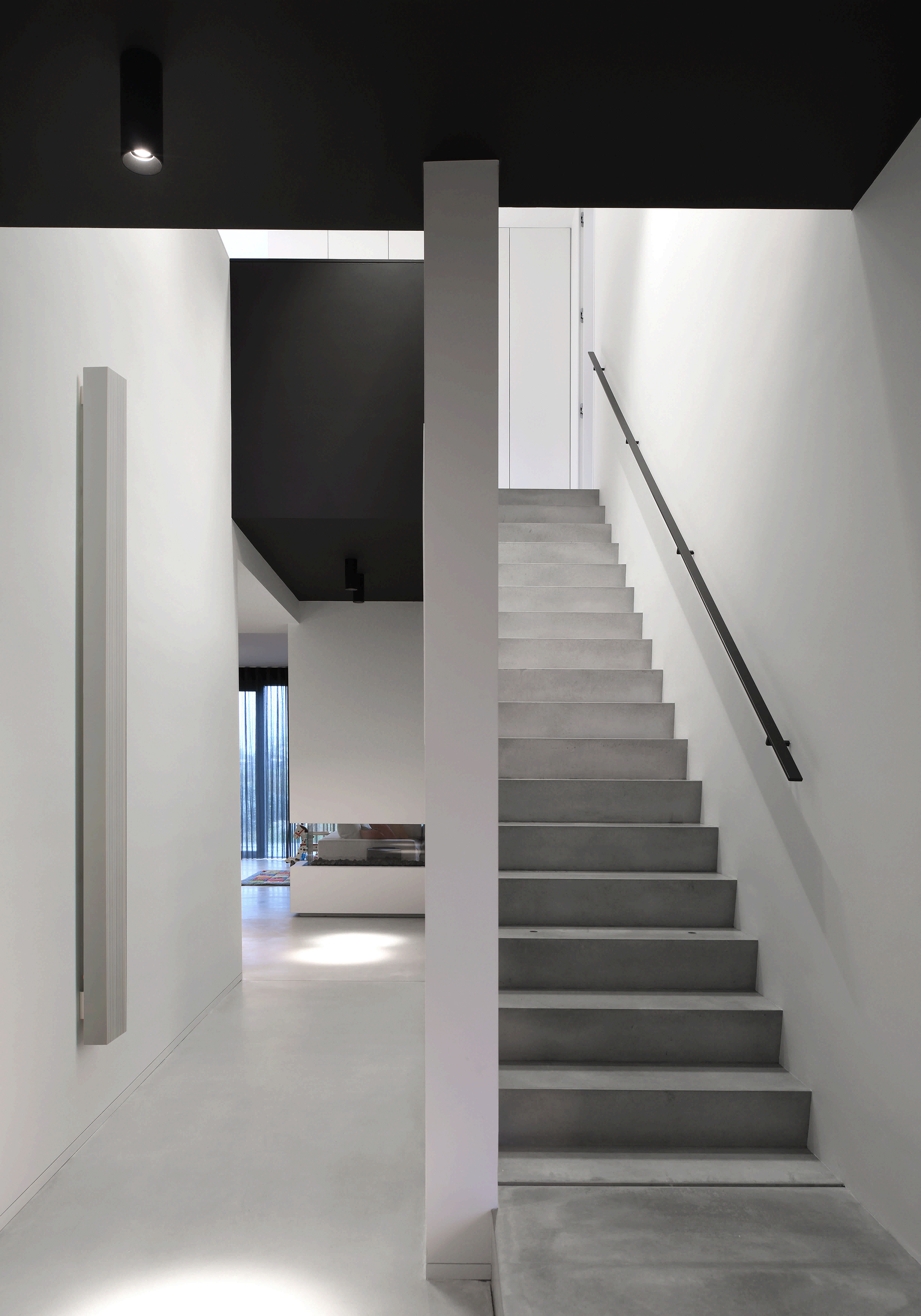 Kermi Bryce grzejnik dekoracyjny 200x15 cm podłączenie dolne biały D2N1120150801XK