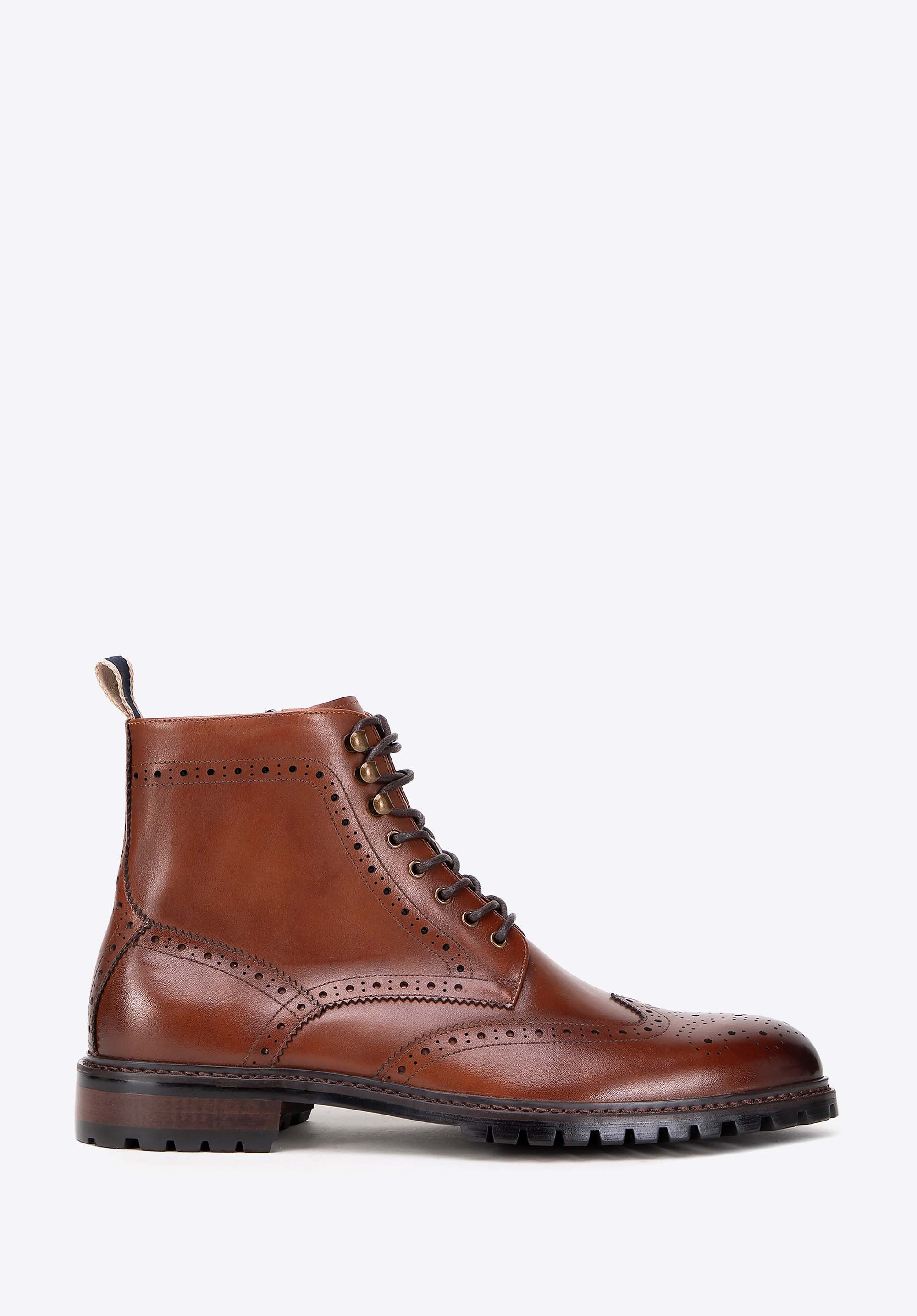 Męskie trzewiki skórzane z perforacjami brązowe