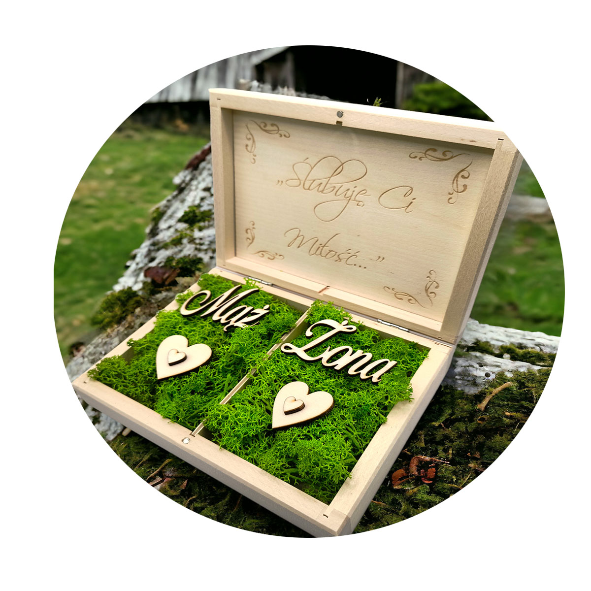 Drewniane Pudełko na Obrączki Ślubne z mchem, szkatułka na magnes - Personalizowane, Imię, Inicjały, Data, kolor naturalny
