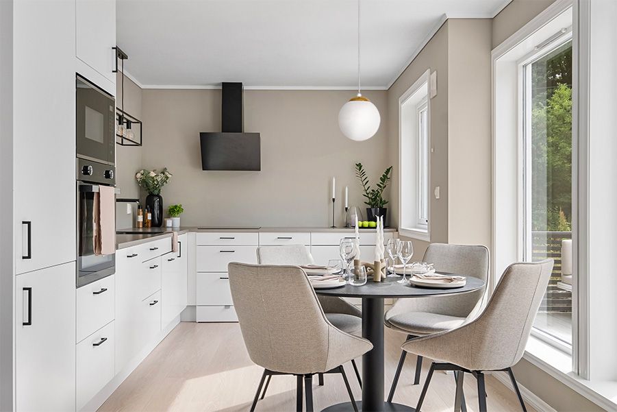 Kaja Elmo lampa wisząca 1x40 W biała-złota K-5310