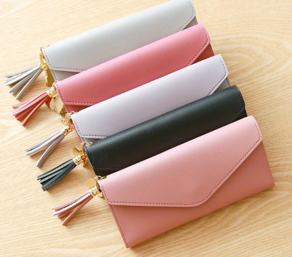 Portfel damski podłużny z frędzelkami 02