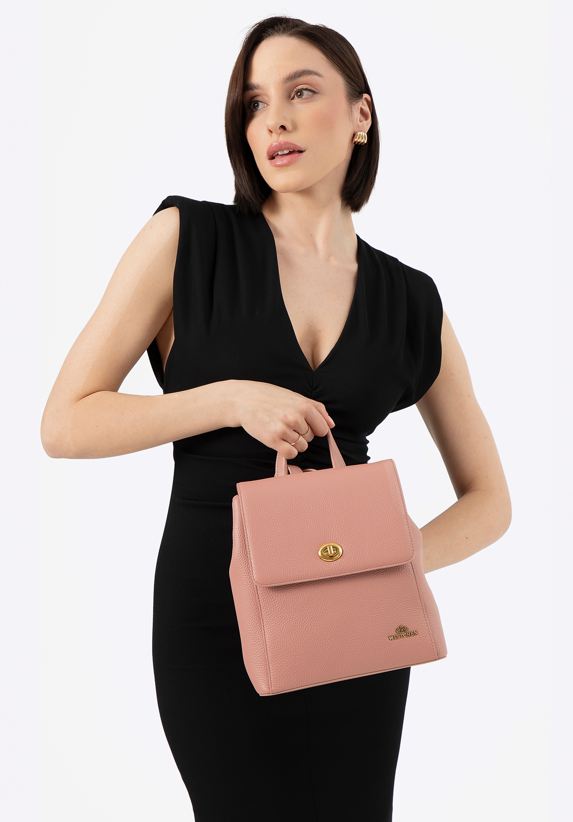 Damski plecak skórzany z prostokątną klapą różowy