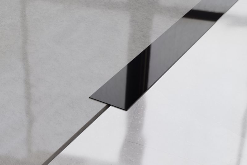 Listwa dekoracyjna Lambro I czarny połysk 3,8cm x 270cm 1 szt.