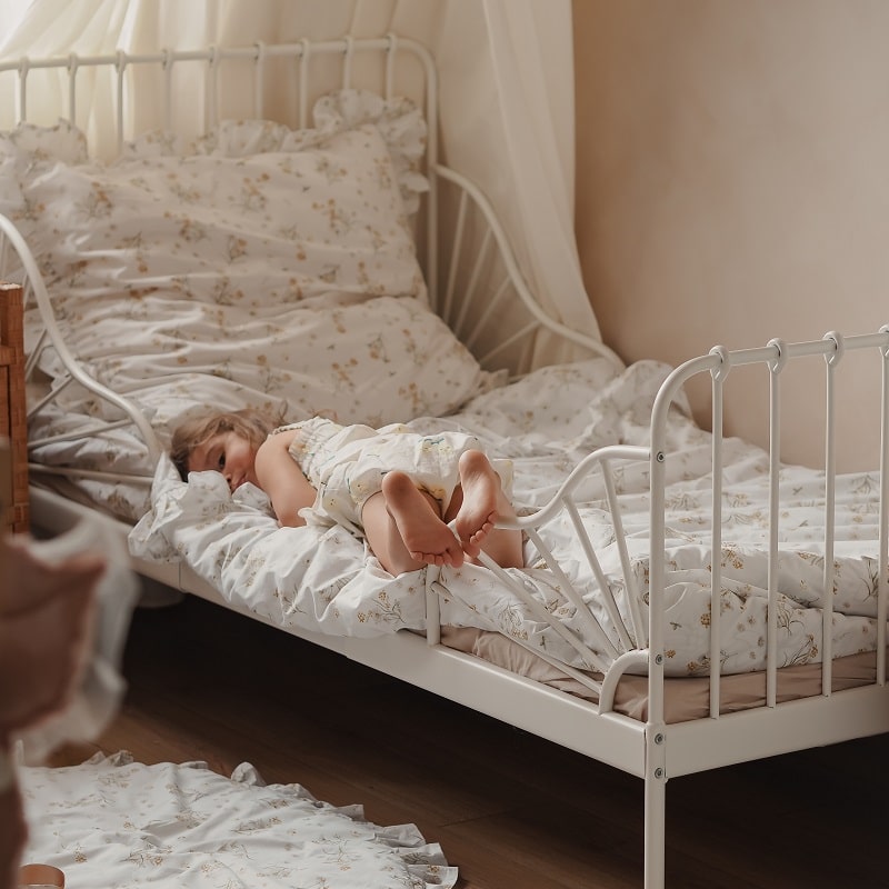 Pościel dziecięca Rumianki z falbanką - 50x75 + poduszka 30x40 - Tak