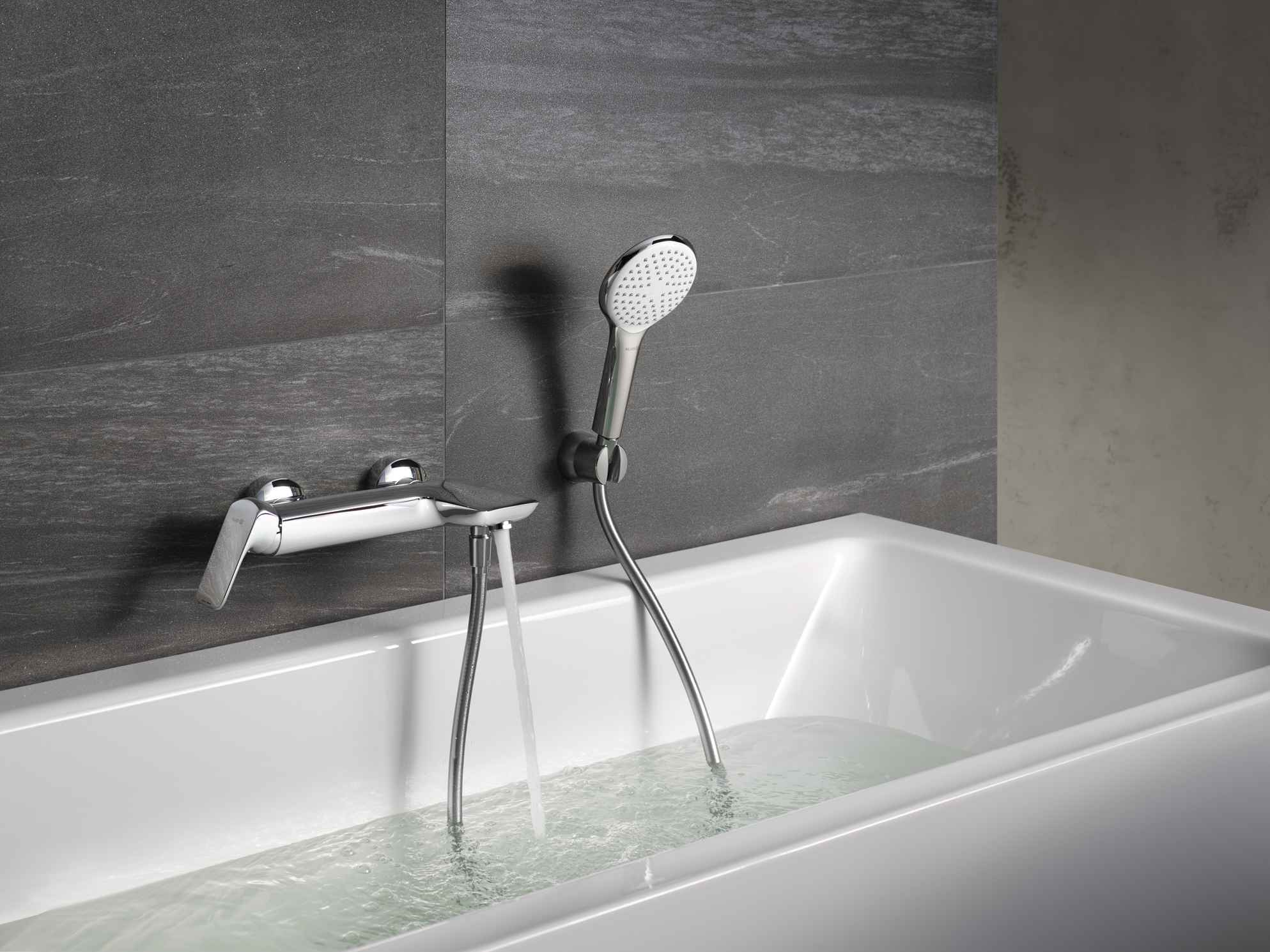 Kludi Ameo bateria wannowo-prysznicowa ścienna chrom 416710575