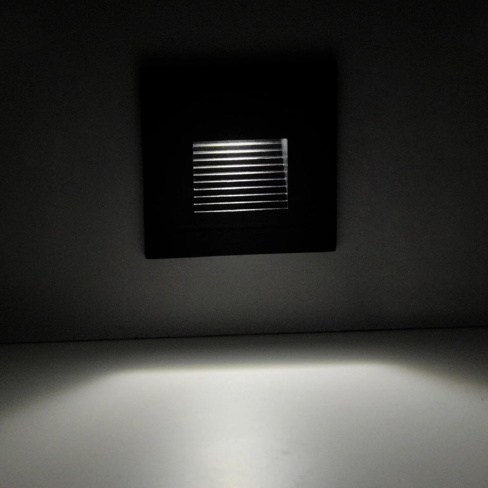 Goldlux Q LED lampa przypodłogowa 1x3 W grafitowa 313720