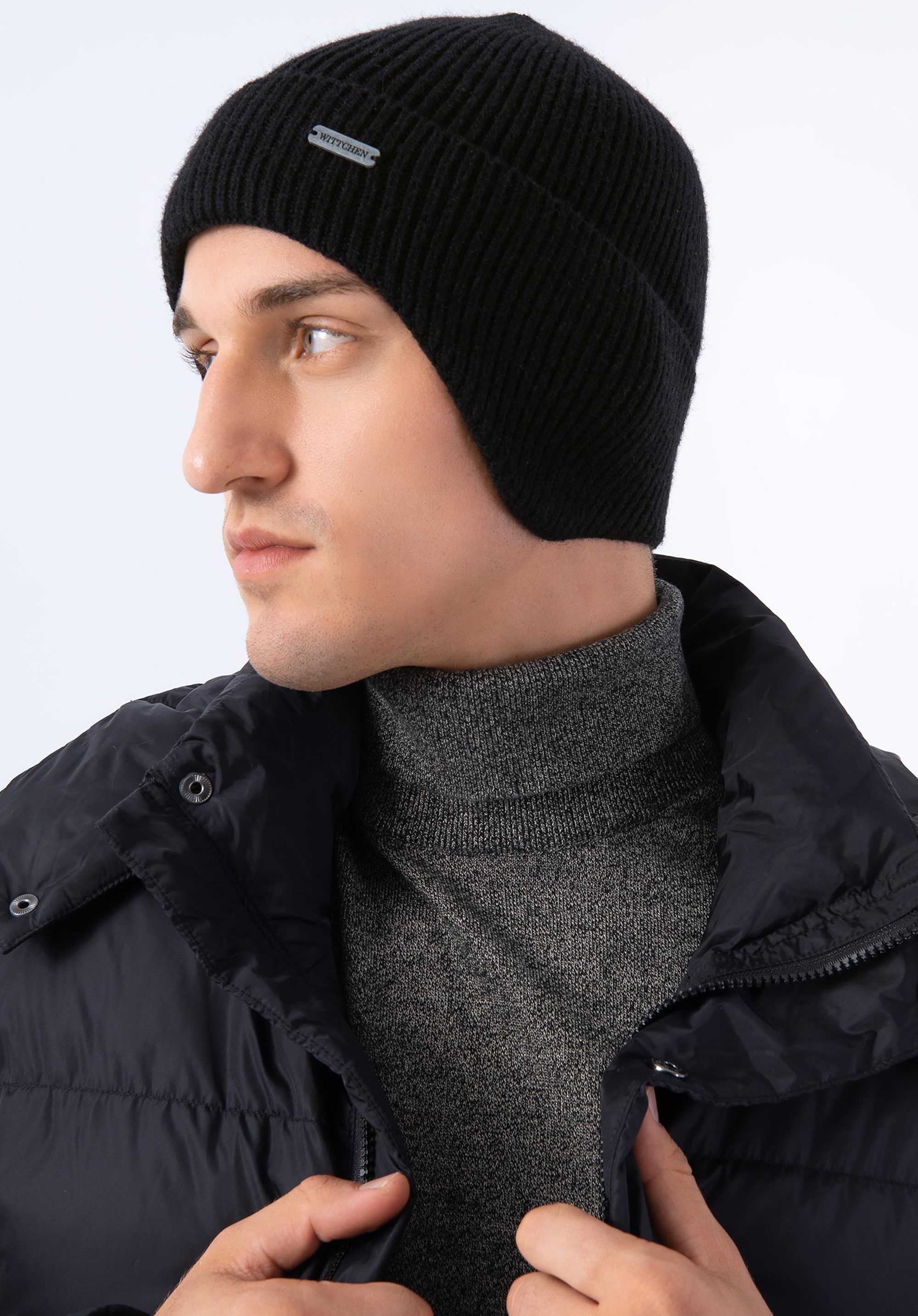 Męska czapka zimowa z ochroną na uszy czarna