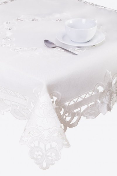 Obrus haftowany 8810/e 20cm koło