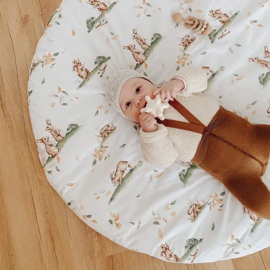 Mata do zabawy Zajączki BW