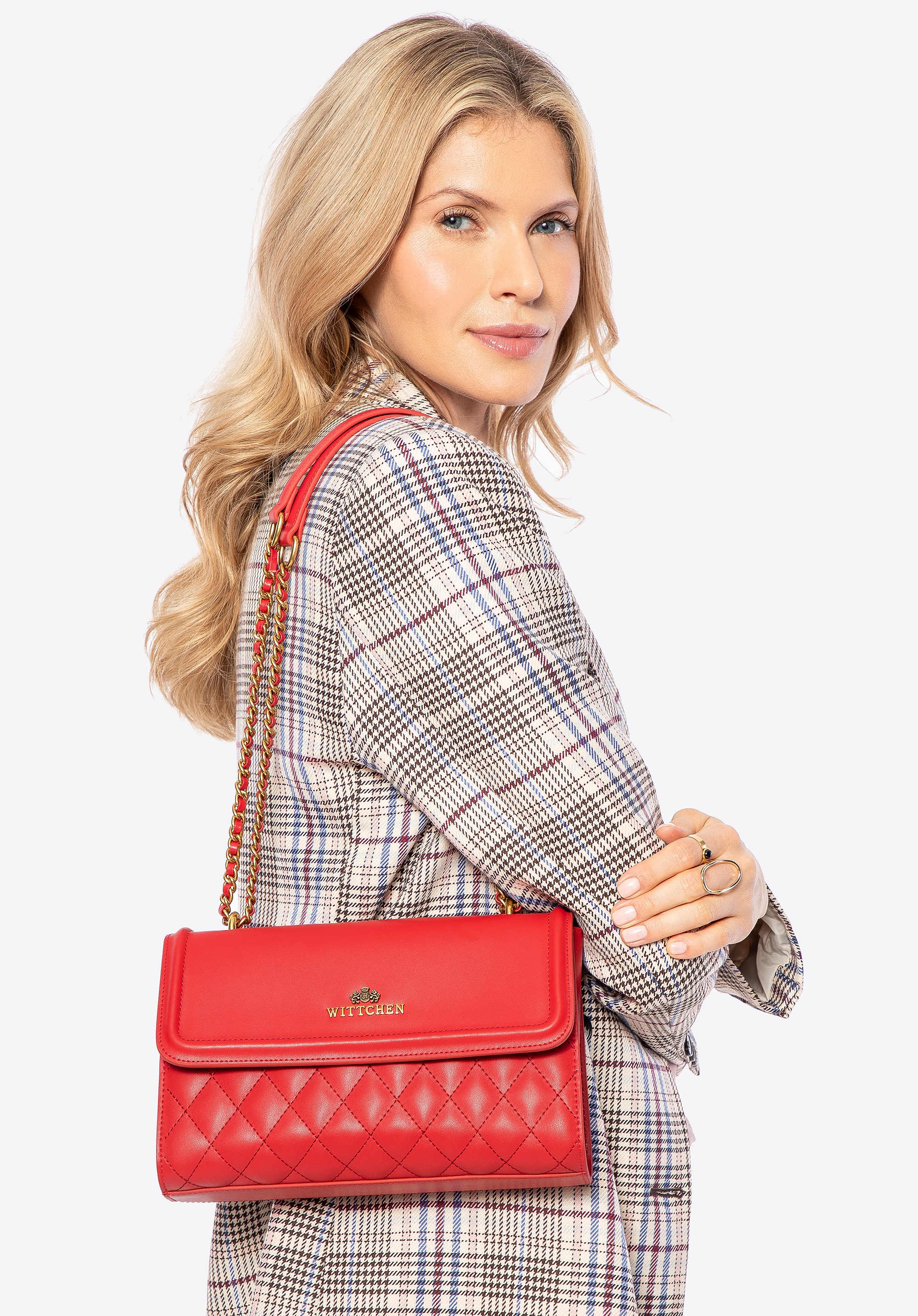 Damska listonoszka ze skóry naturalnej w pikowanie czerwona