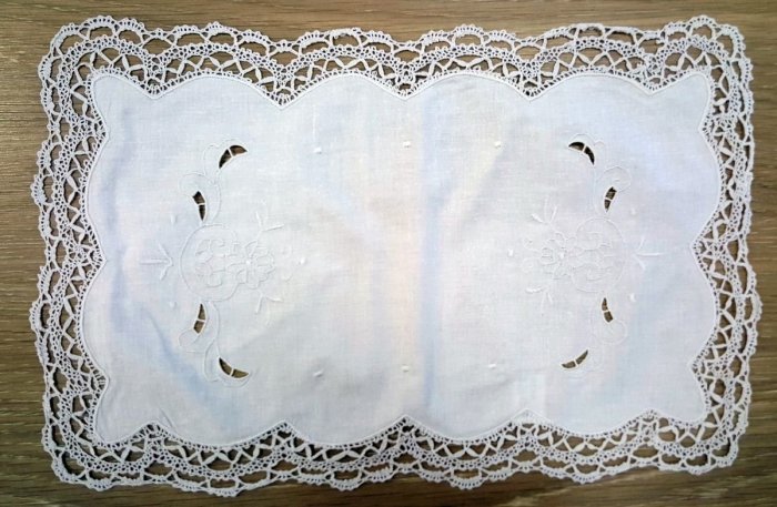 Serwetka ozdobna rozmiar 30x45 CYD112 ecru