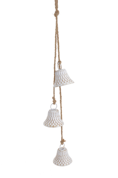 Dzwonki metalowe białe przycierane 3 sztuki na jutowym sznurze 57 cm