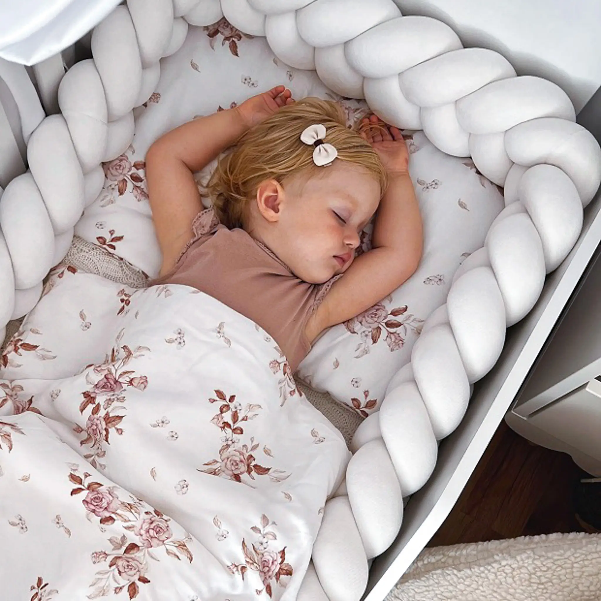 Komplet pościeli bmbusowej Roses LU - 140x200+ poszewka 70x80