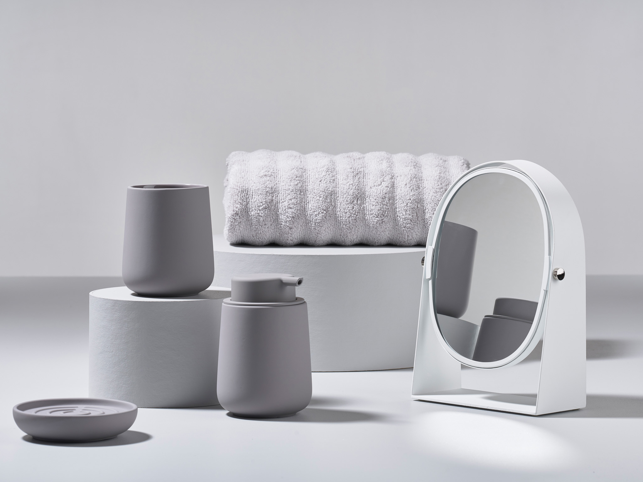 Zone Denmark Nova One kubek na szczoteczki szary 330164