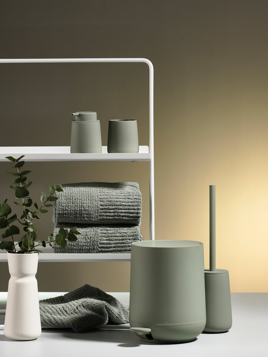 Zone Denmark Nova One dozownik do mydła 250 ml zielona 15248