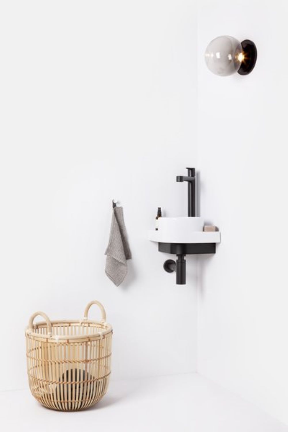 Ravak Yard umywalka 28x28 cm narożna nablatowa biała XJX01228000 - Wysyłka w 24h