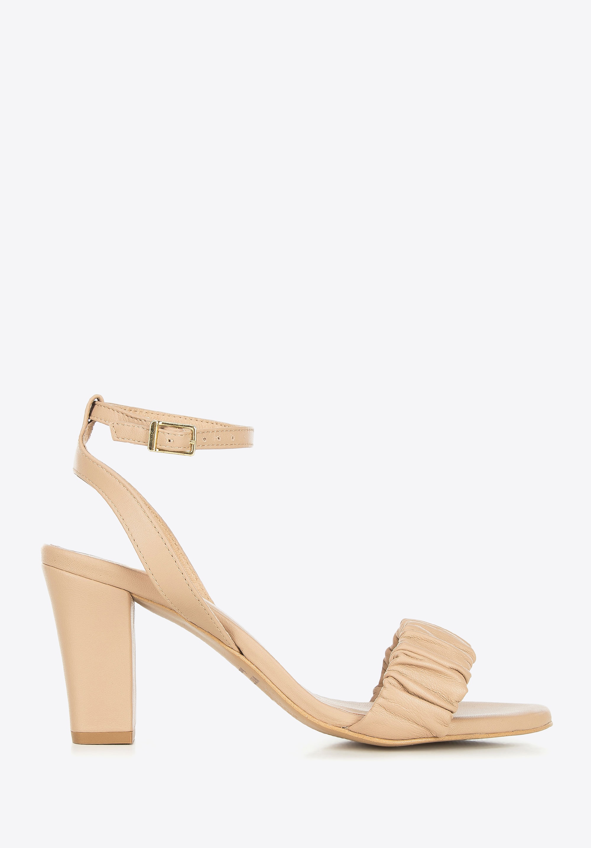 Damskie sandały z marszczonej skóry na słupku beżowe