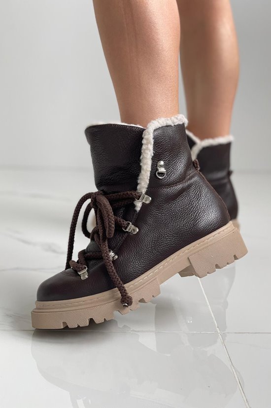 Trzewiki 002 - 1 Brąz lico groch