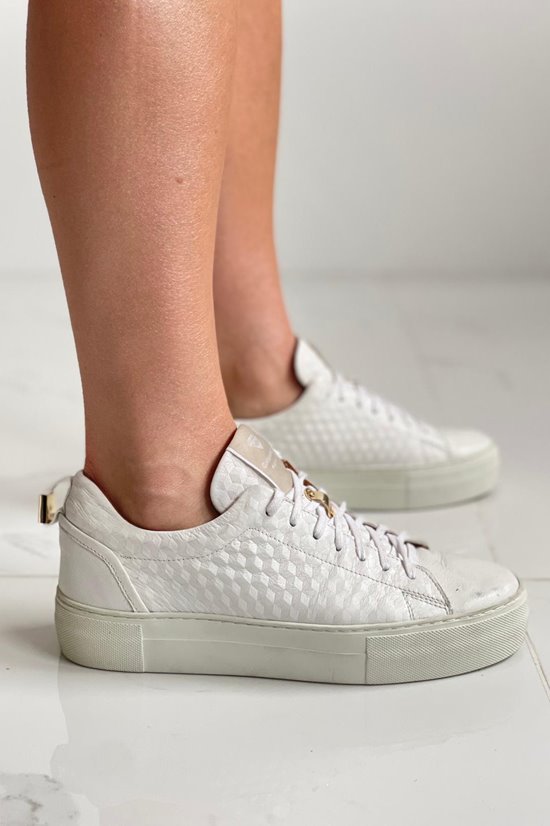 Sneakers 040/5 Biały wada