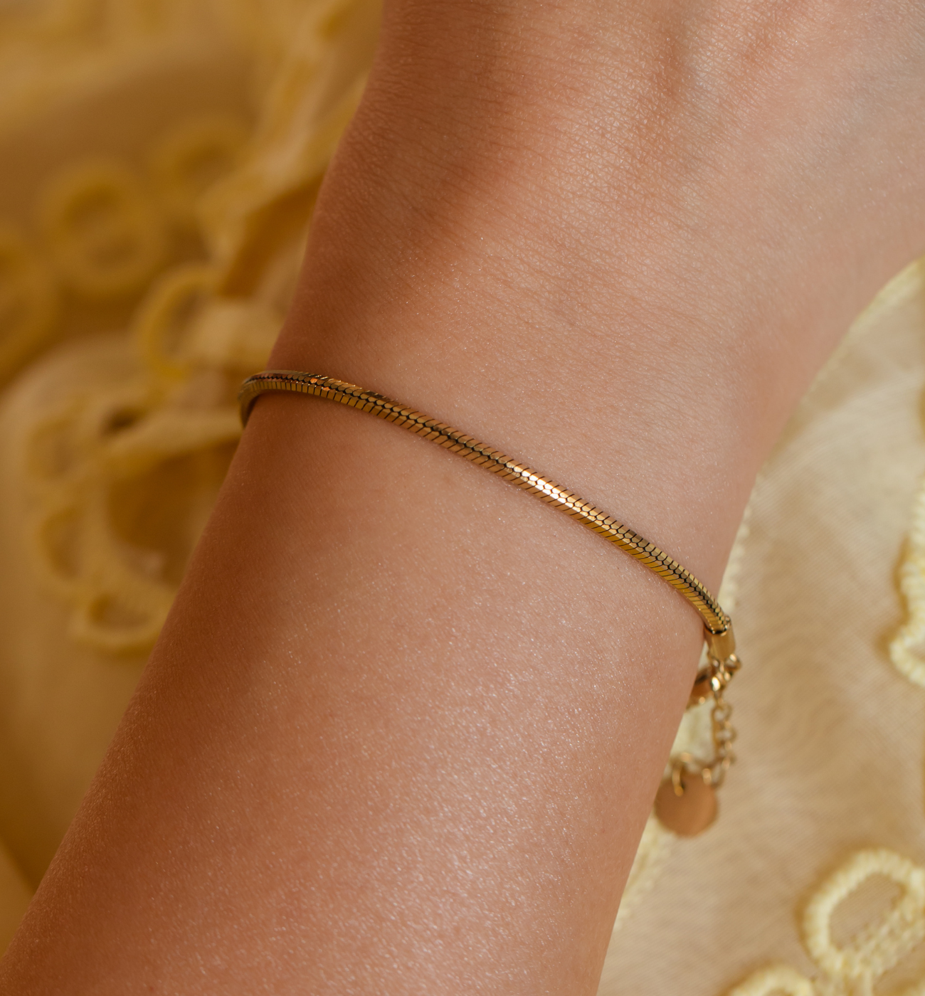 Bransoletka żmijka złota BSY0494 - By Dziubeka