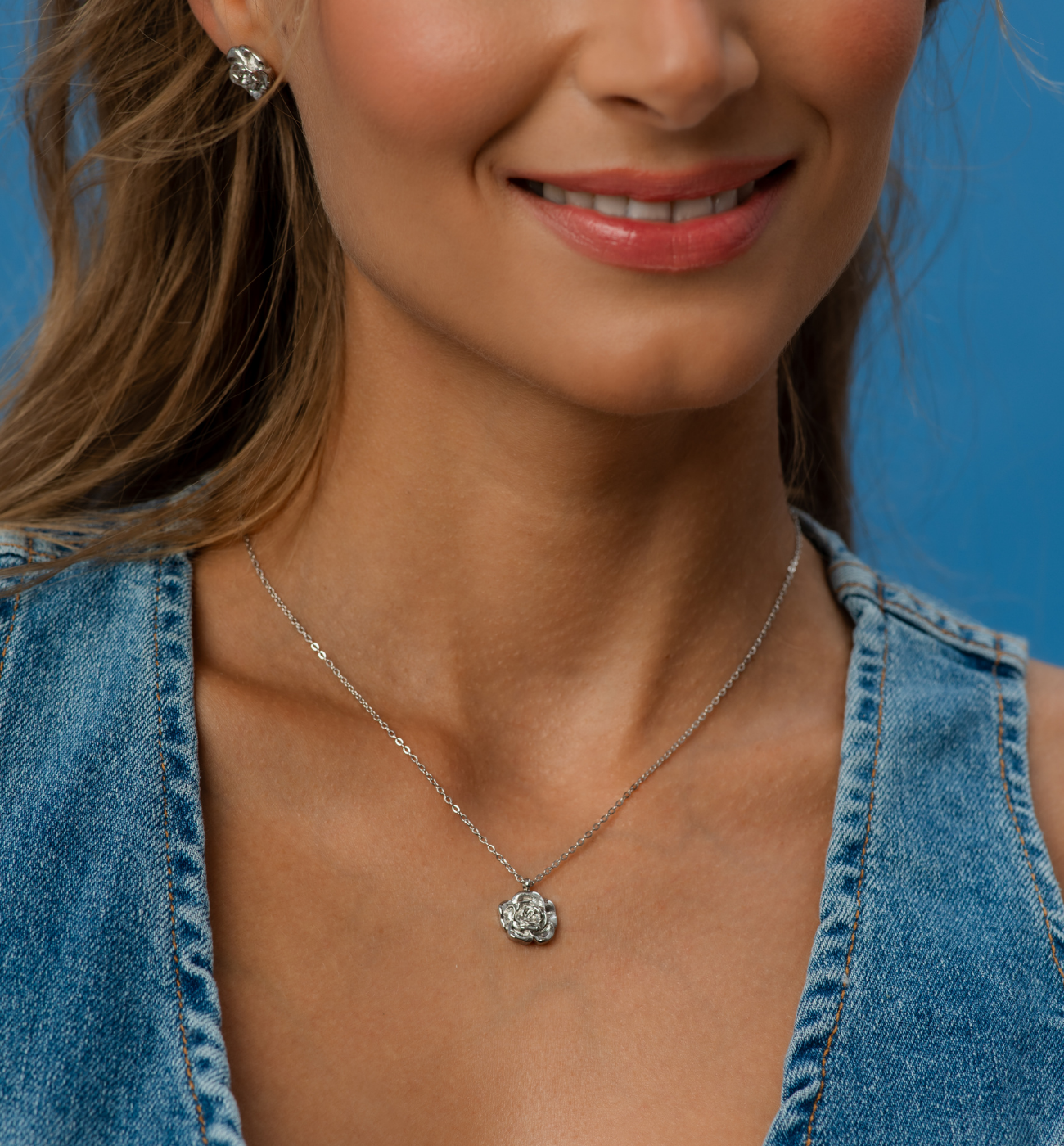 Naszyjnik z różą srebrny - By Dziubeka