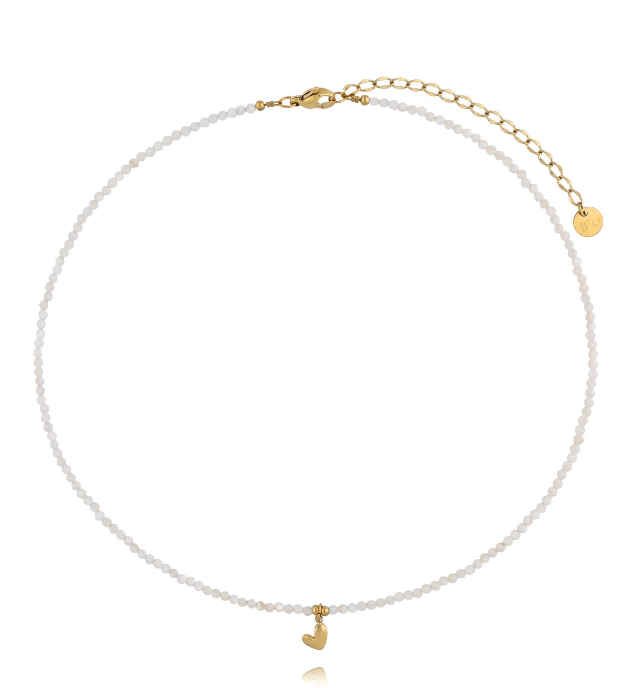 Naszyjnik z białymi muszlami i złotym sercem - By Dziubeka