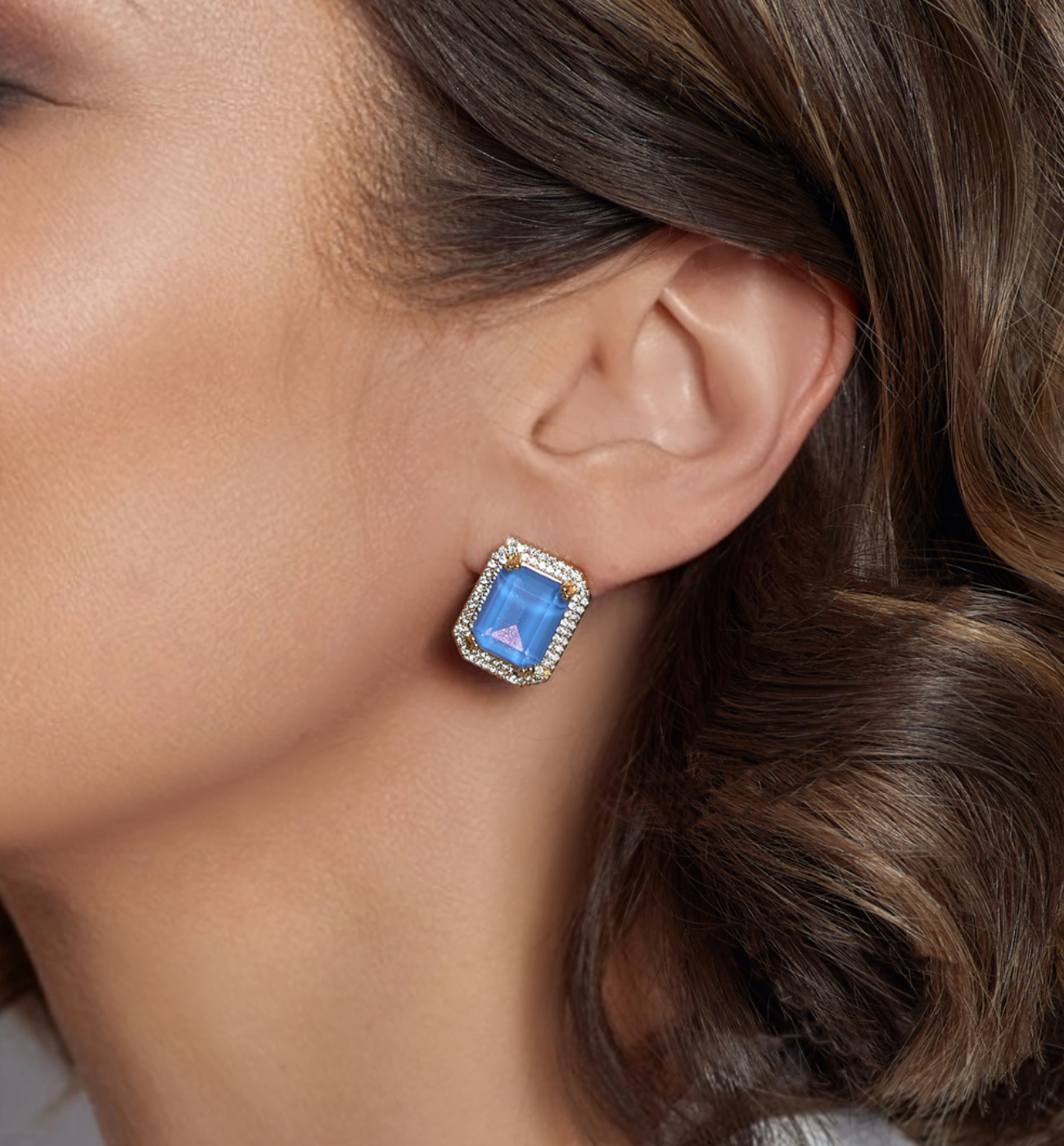 Kolczyki z błękitnymi kryształkami Majestic - By Dziubeka