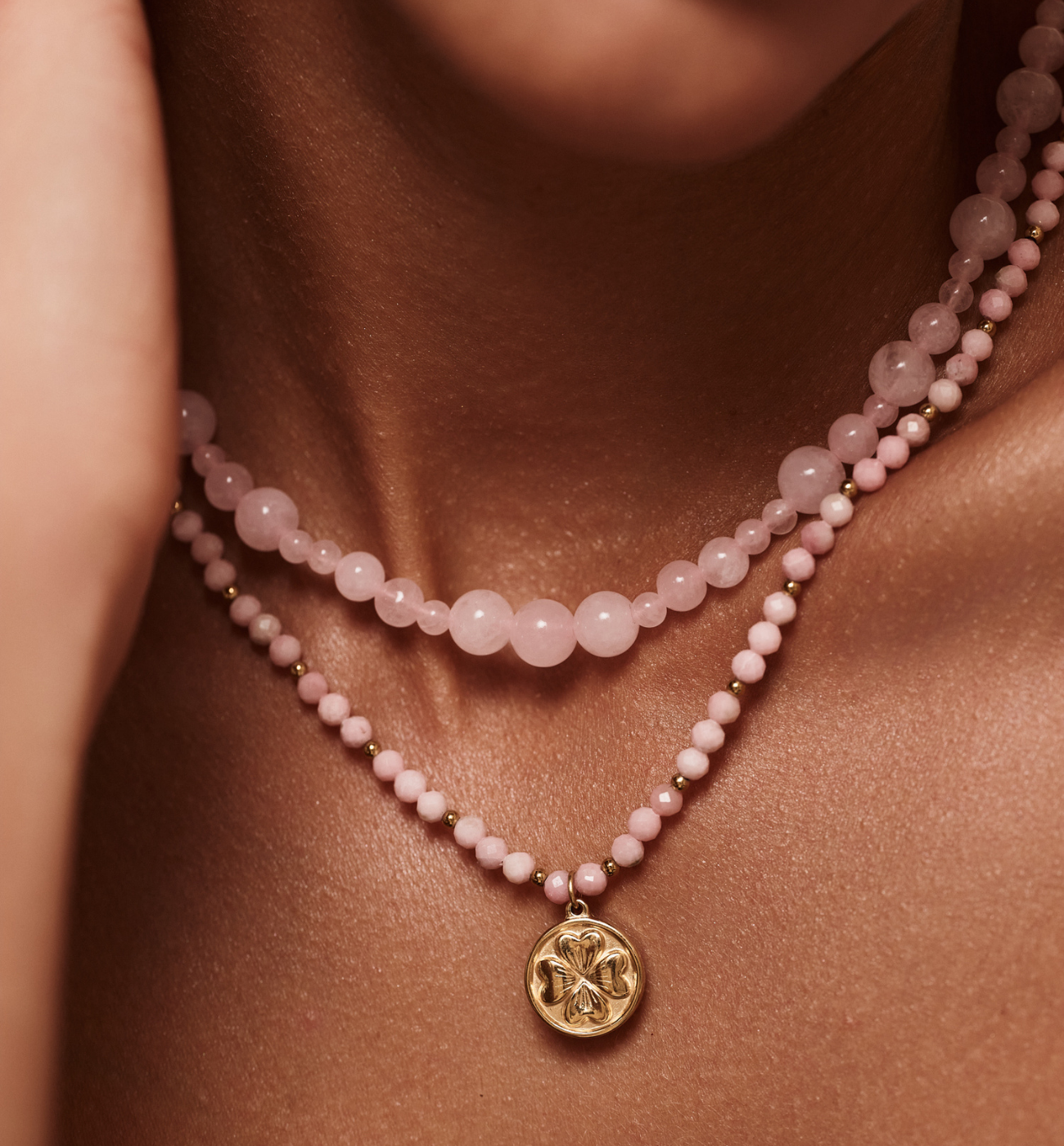 Zestaw dwóch naszyjników z różowymi kamieniami ZN0072 - By Dziubeka