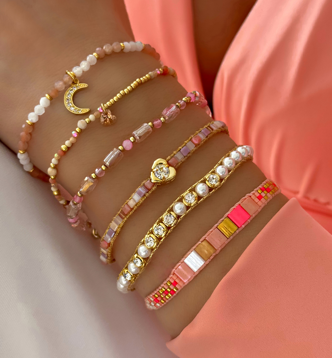 Zestaw beżowych i brzoskwiniowych bransoletek Z0430 - By Dziubeka