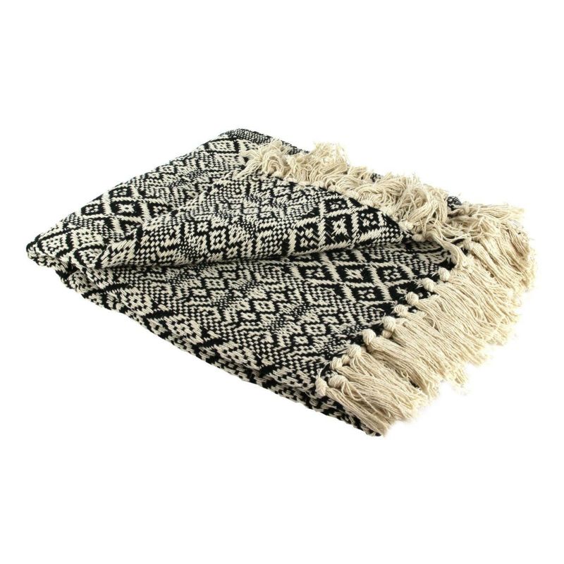 Narzuta bawełniana etniczna czarno-biała z frędzlami 120x150 cm Intesi na łóżko 1 szt.